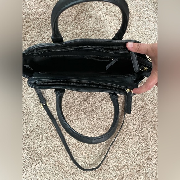 Liz Claiborne Black Handbag with Shoulder Strap and Handles - Picture 7 of 8